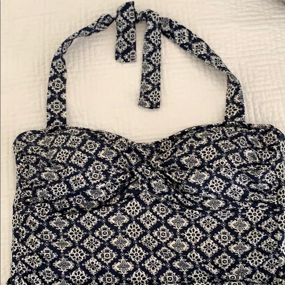 Garnet Hill tankini top - Picture 2 of 4